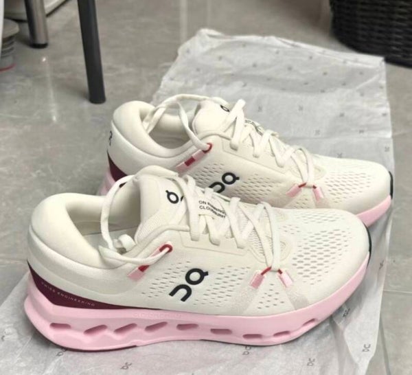 White/Pink OC sneakers