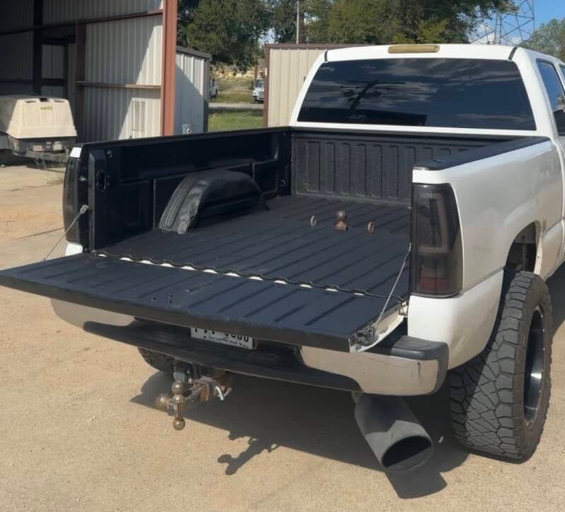 duramax-bedlined-standard-fbbh6l.jpg