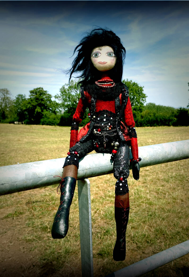 goth7-standard-ywigus.jpg