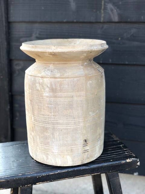 Oude pot / kruik uit Nepal