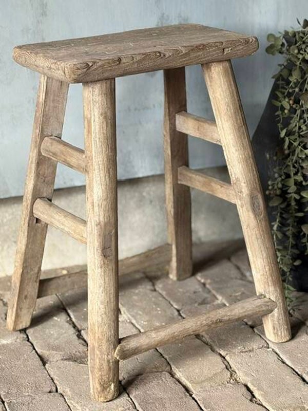 Houten krukje