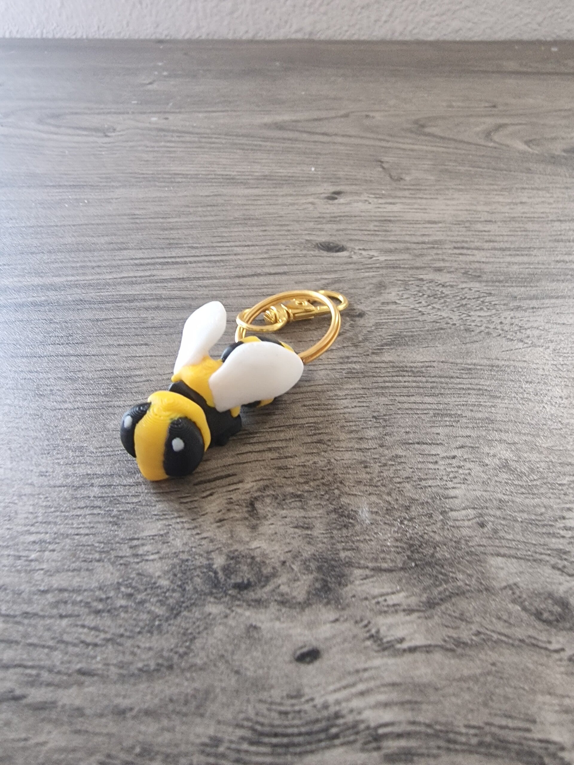🐝 Porte-clés Abeille articulée – Mignonne & colorée en impression 3D