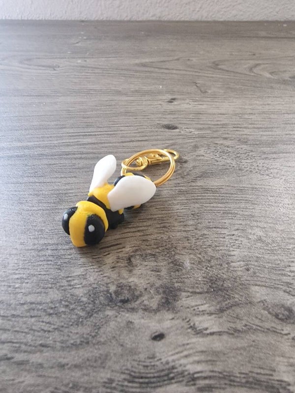 🐝 Porte-clés Abeille articulée – Mignonne & colorée en impression 3D