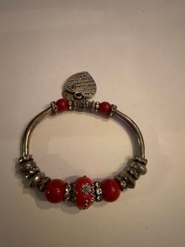 Zilverkleurig met rood armband