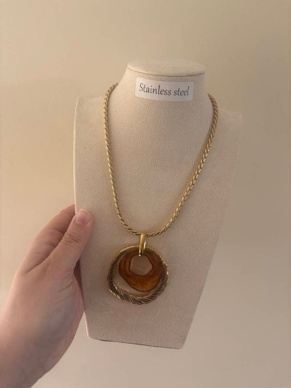 Ketting brown coin