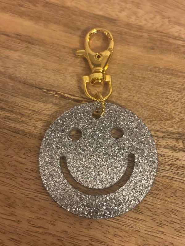 Sleutelhanger smiley zilver