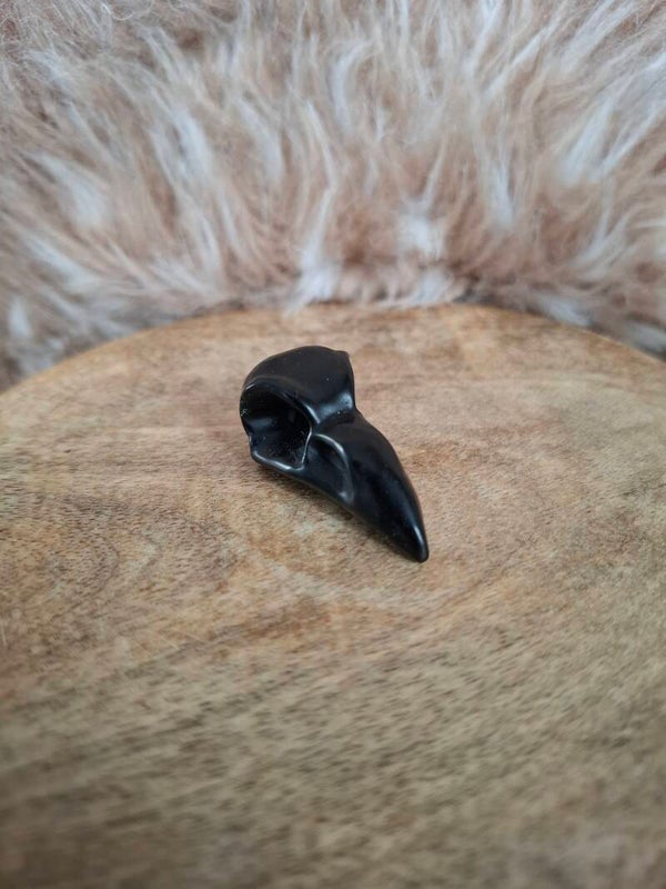 Obsidiaan ravenskull