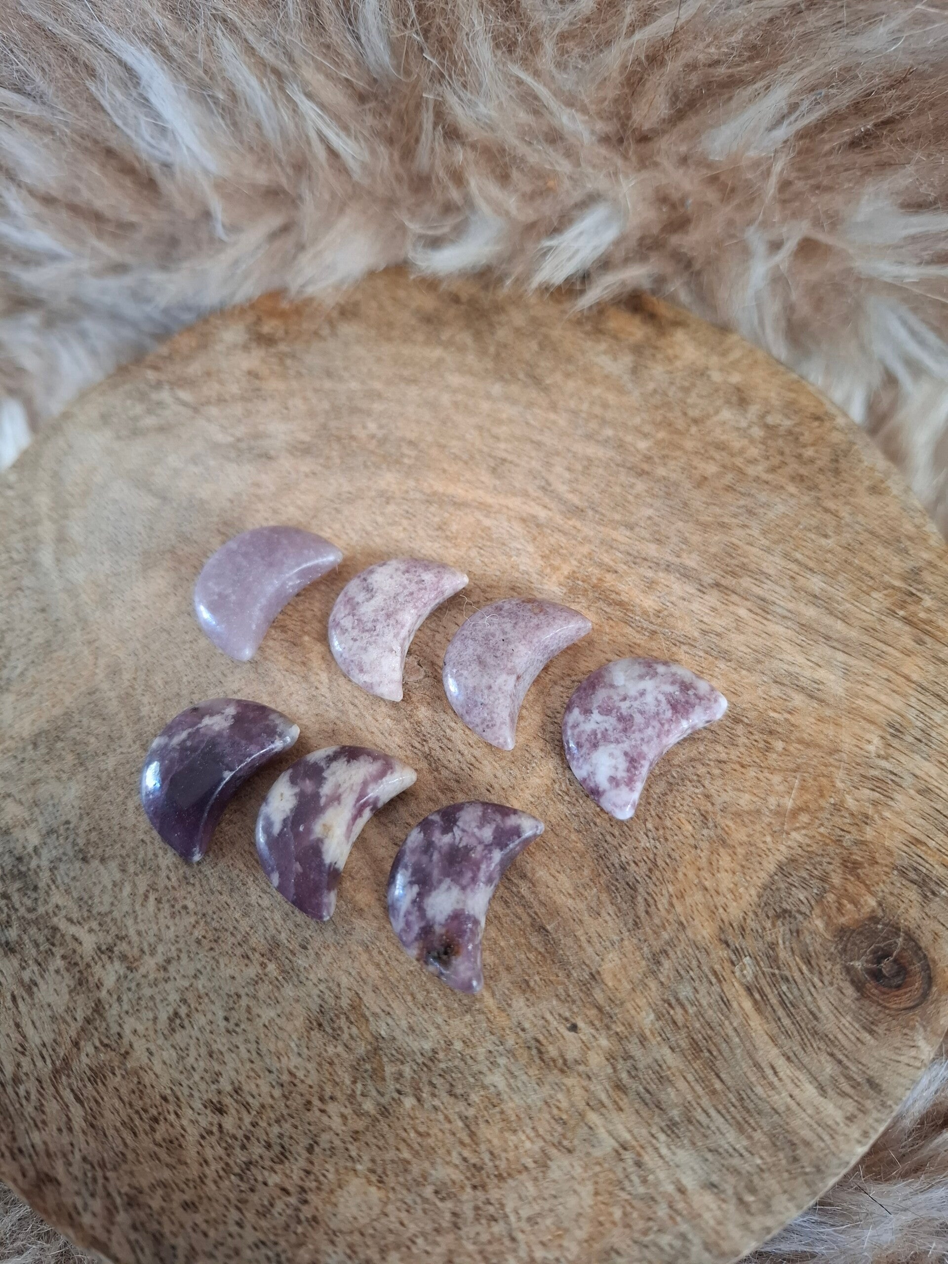 Lepidoliet maantje