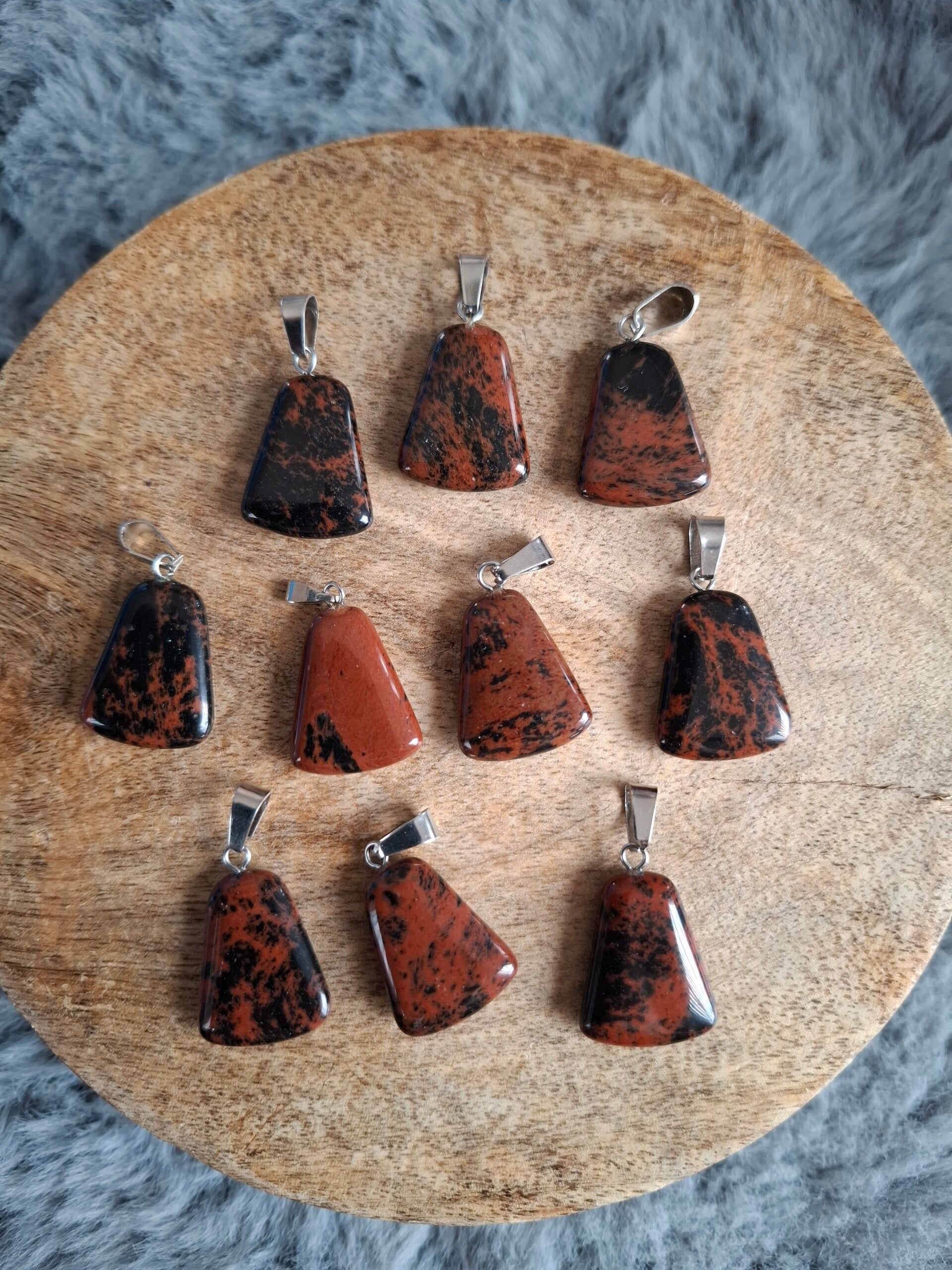 Mahonie Obsidiaan hanger