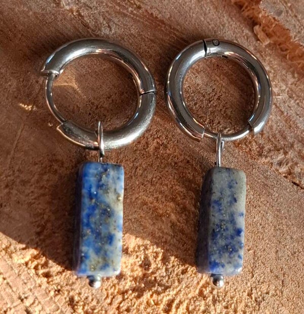 Lapis lazuli oorbellen