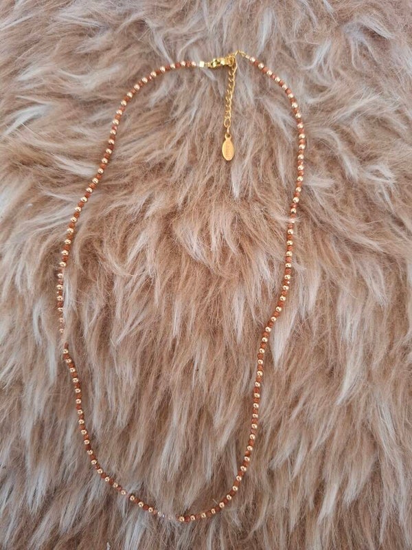 Gouden zandsteen goudkleurige ketting