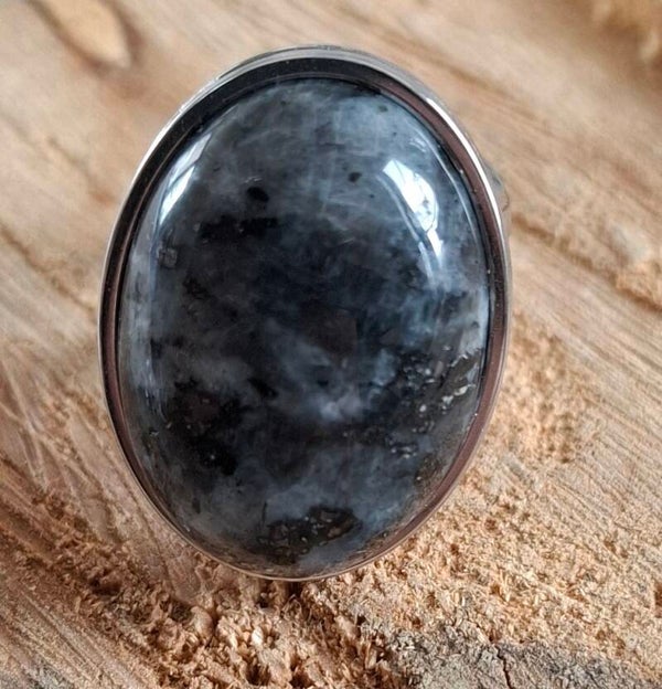 Labradoriet ring