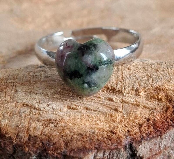 Zoisiet hart ring