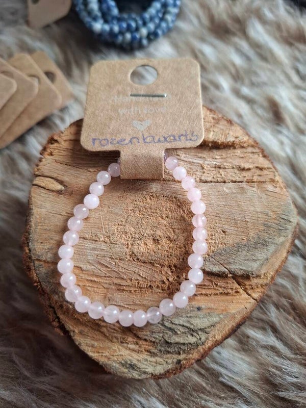 Rozenkwarts armbandje