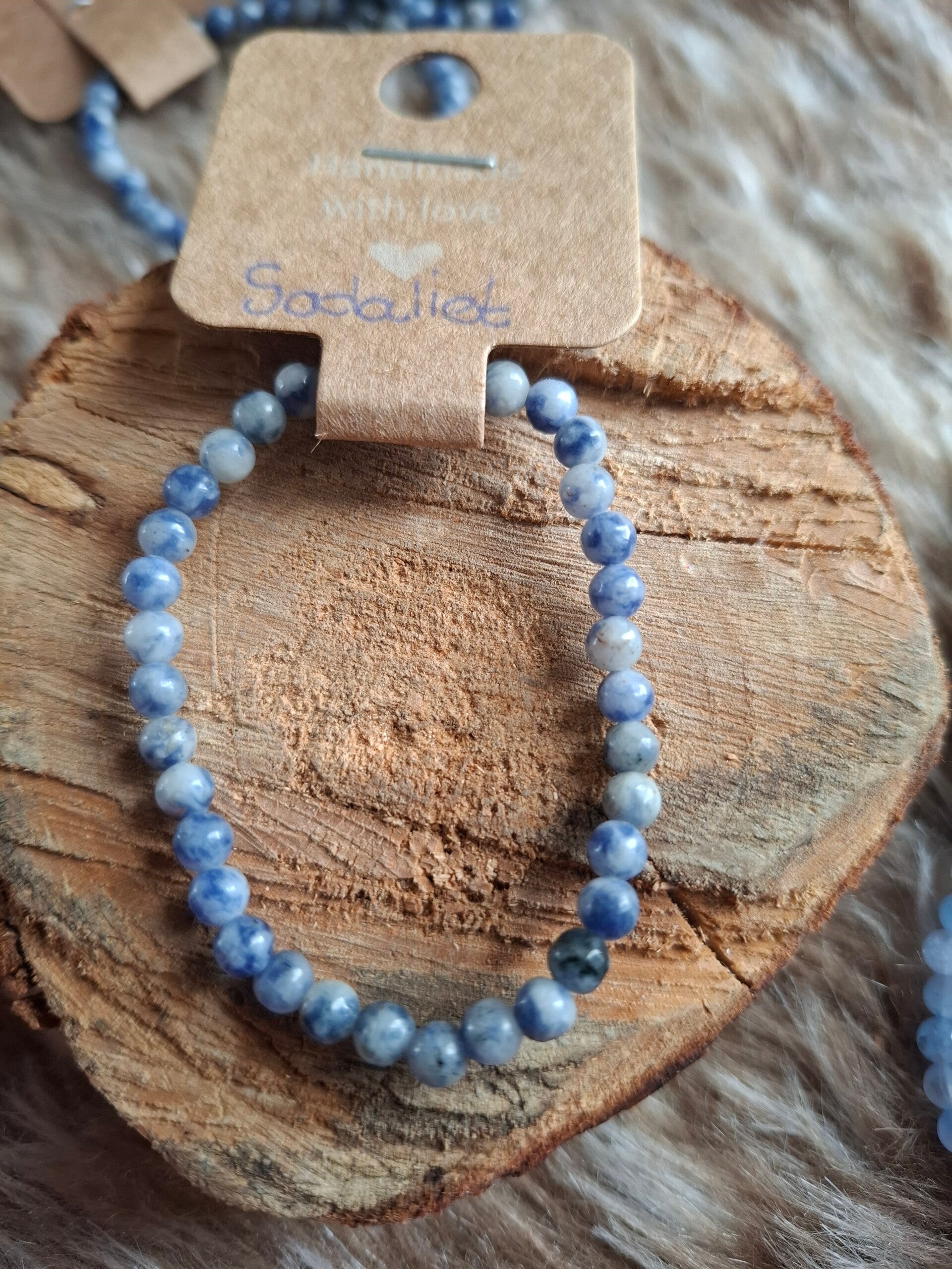 Sodaliet armbandje