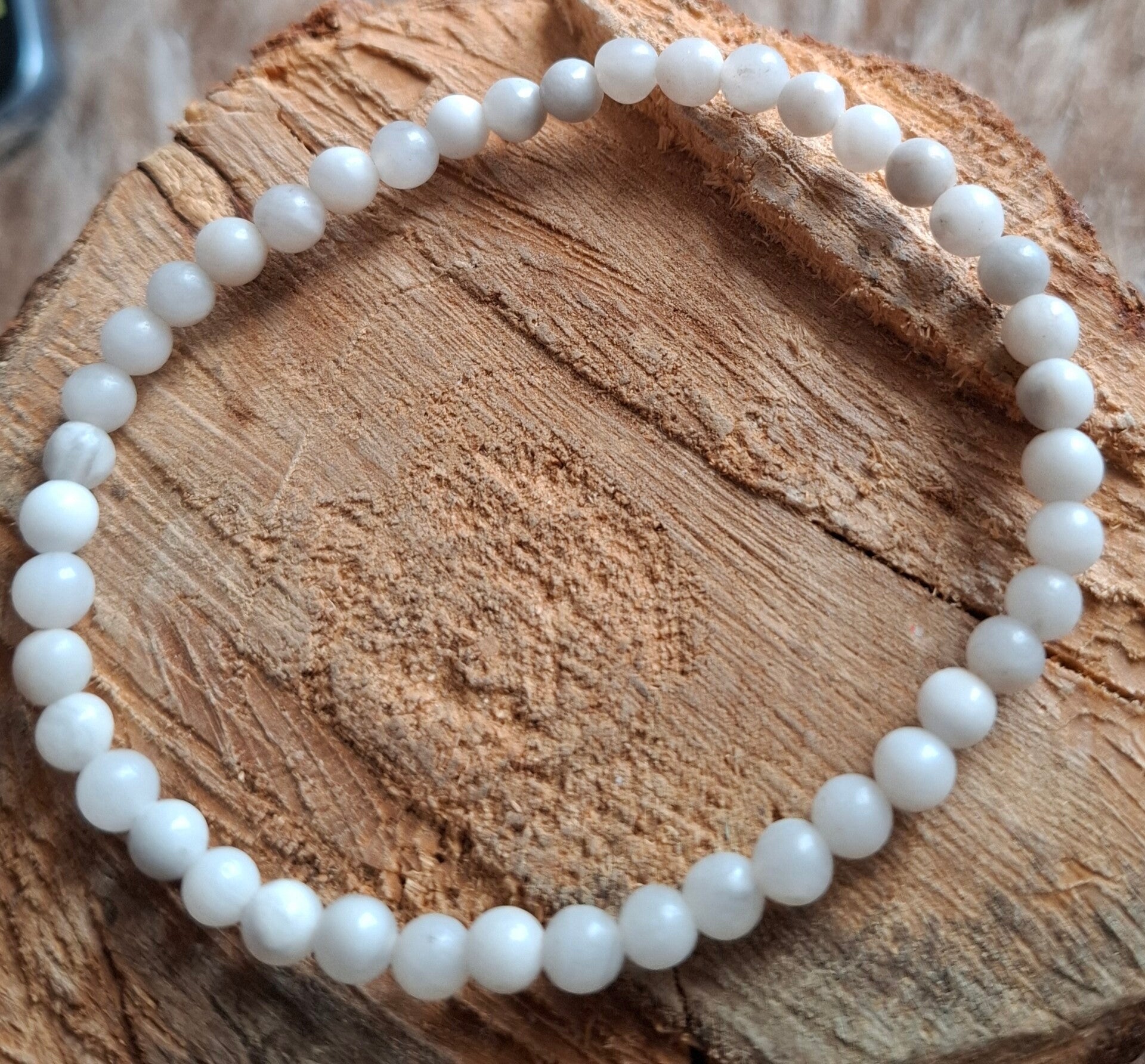 4mm witte jade