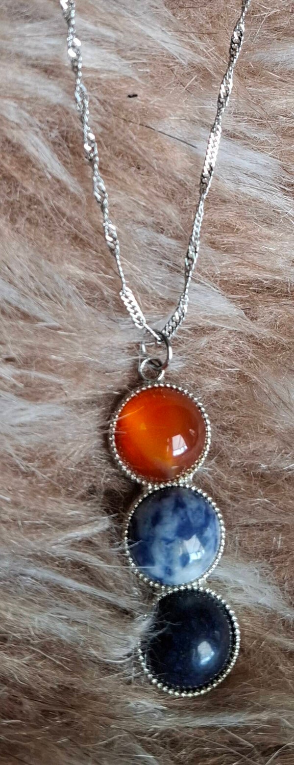 Edelsteen ketting zilverkleurig