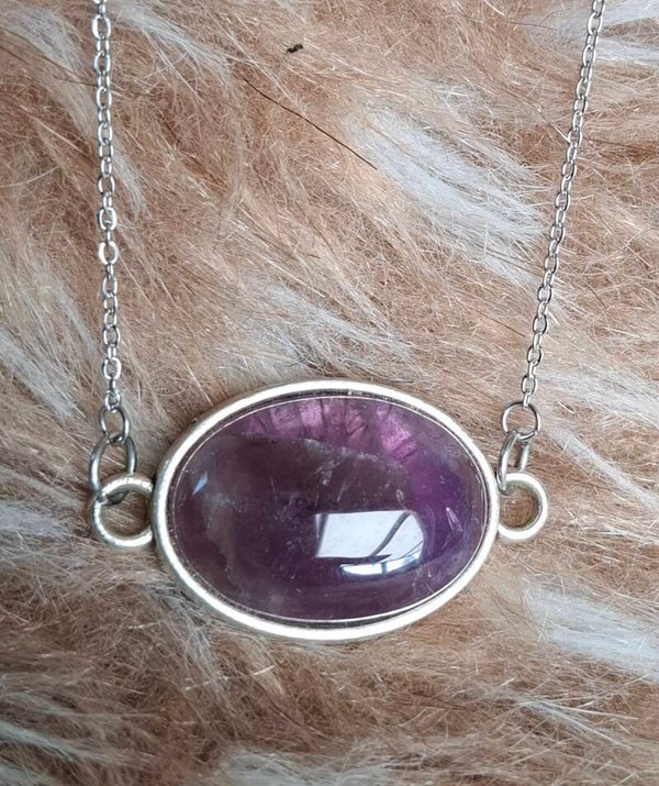 Amethist ketting zilverkleurig
