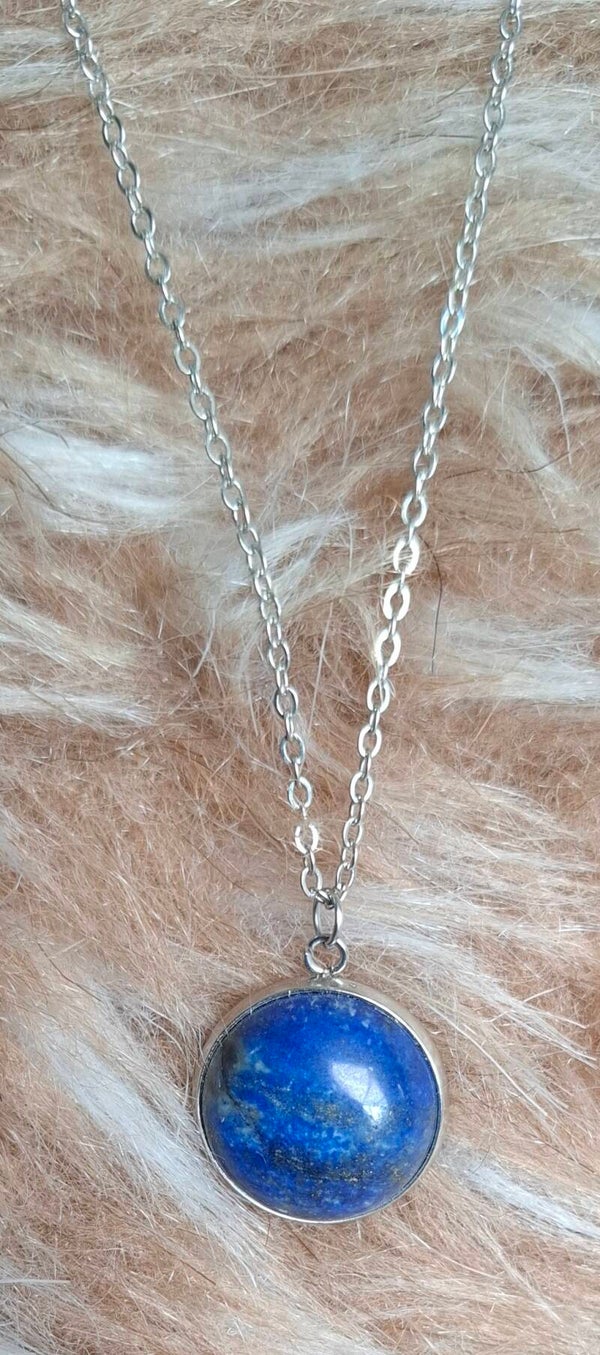 Lapis lazuli ketting zilverkleurig