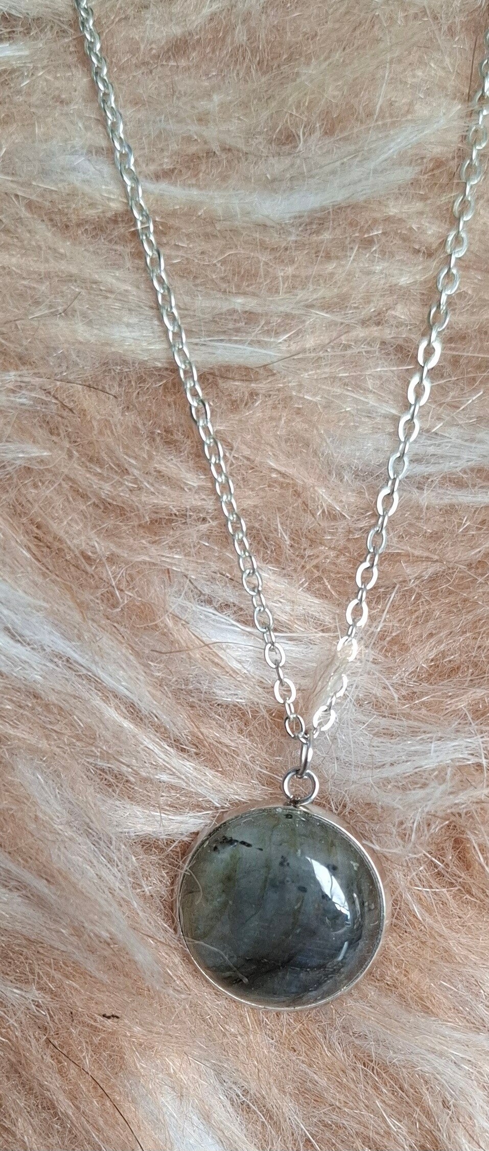 Labradoriet ketting zilverkleurig