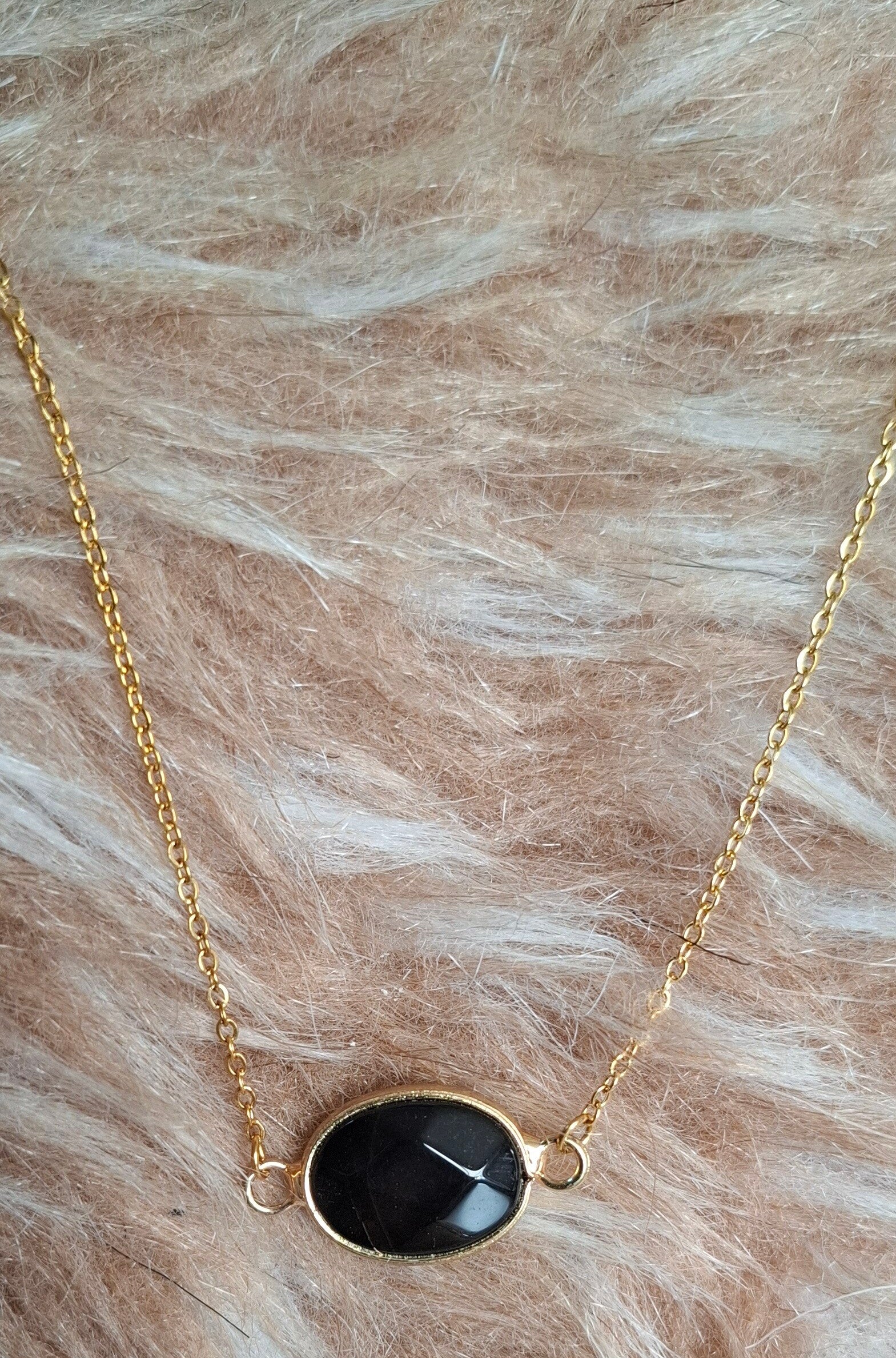 Obsidiaan ketting goudkleurig