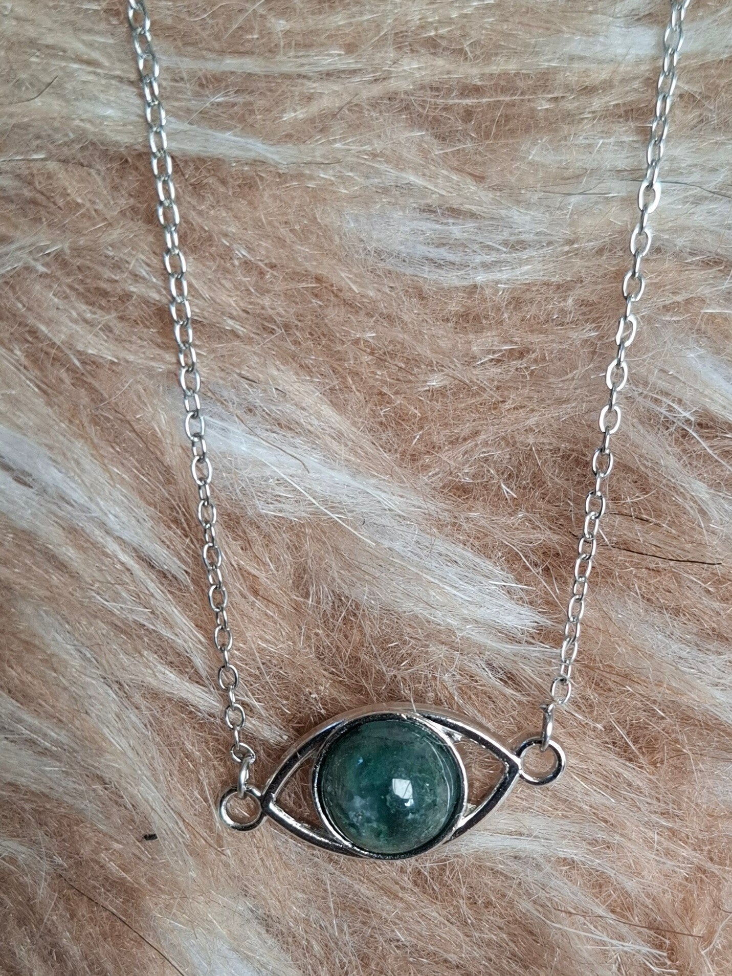 Mosagaat ketting zilverkleurig