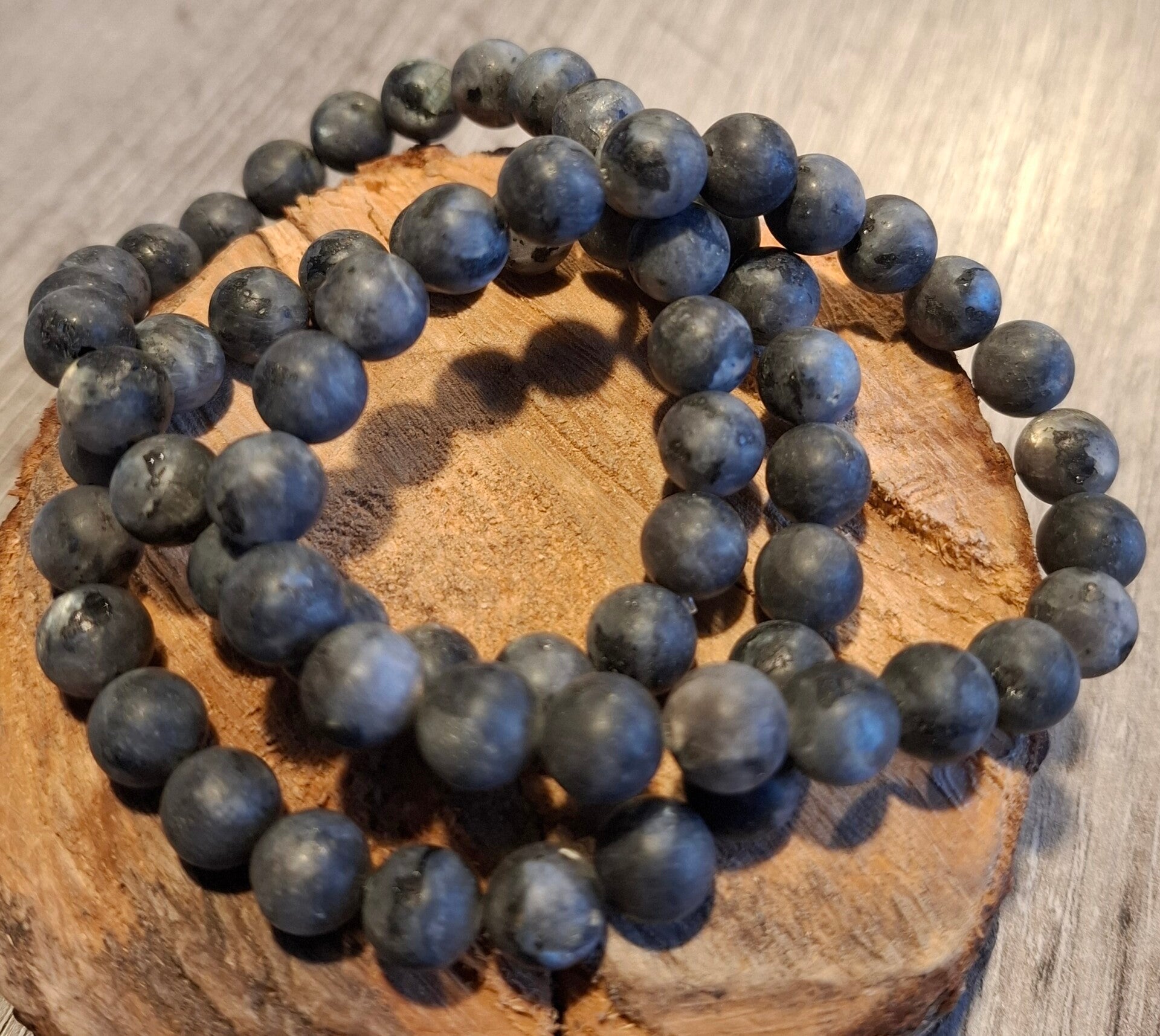 8mm matte labradoriet
