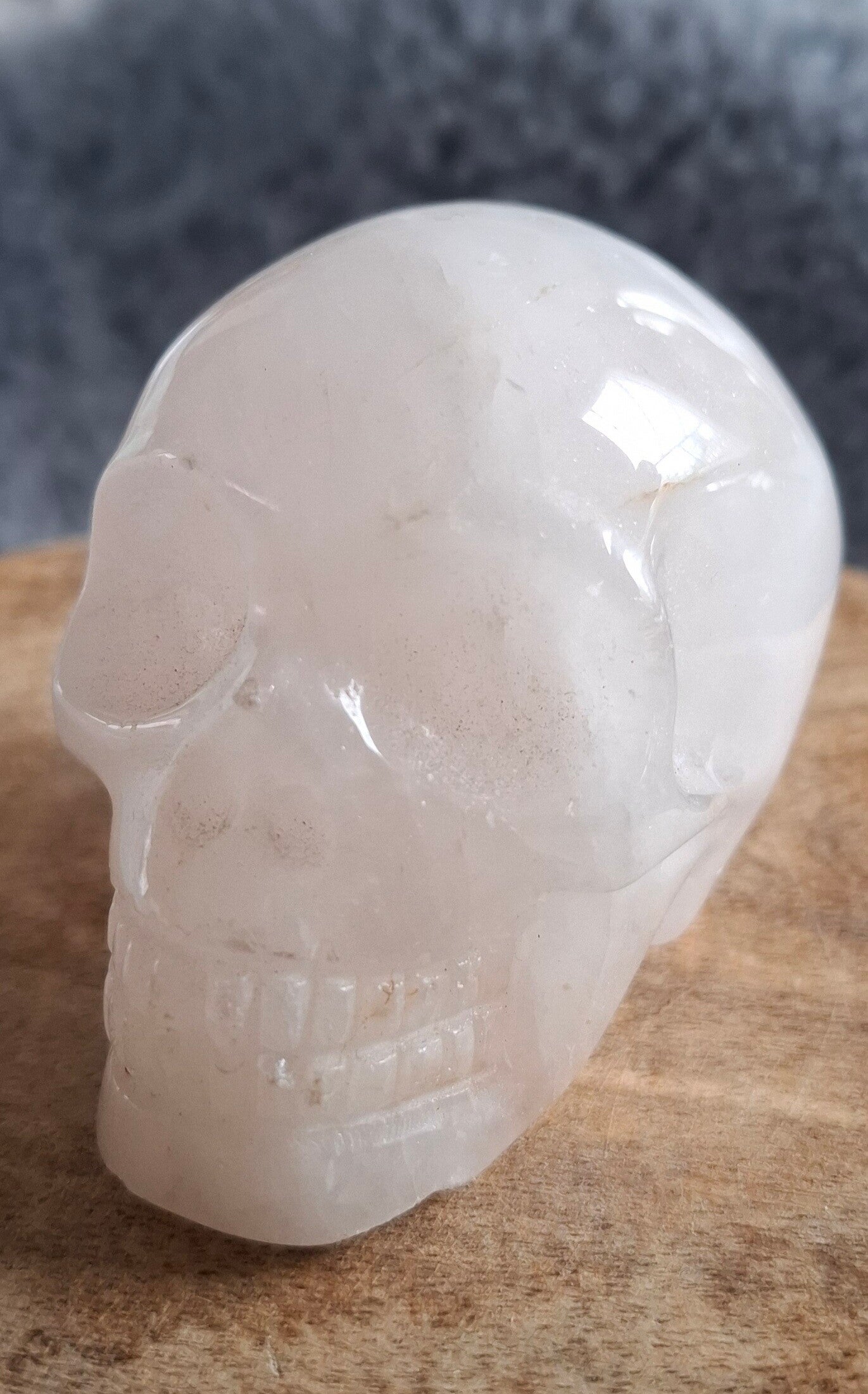 Rozenkwarts skull