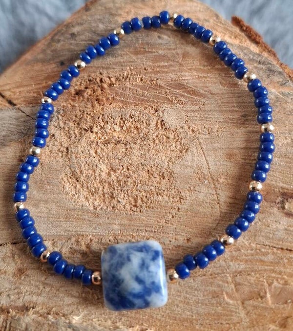 Sodaliet armbandje