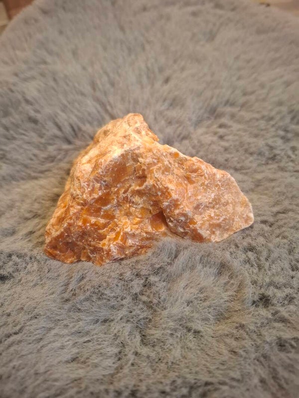 Ruwe gele calciet