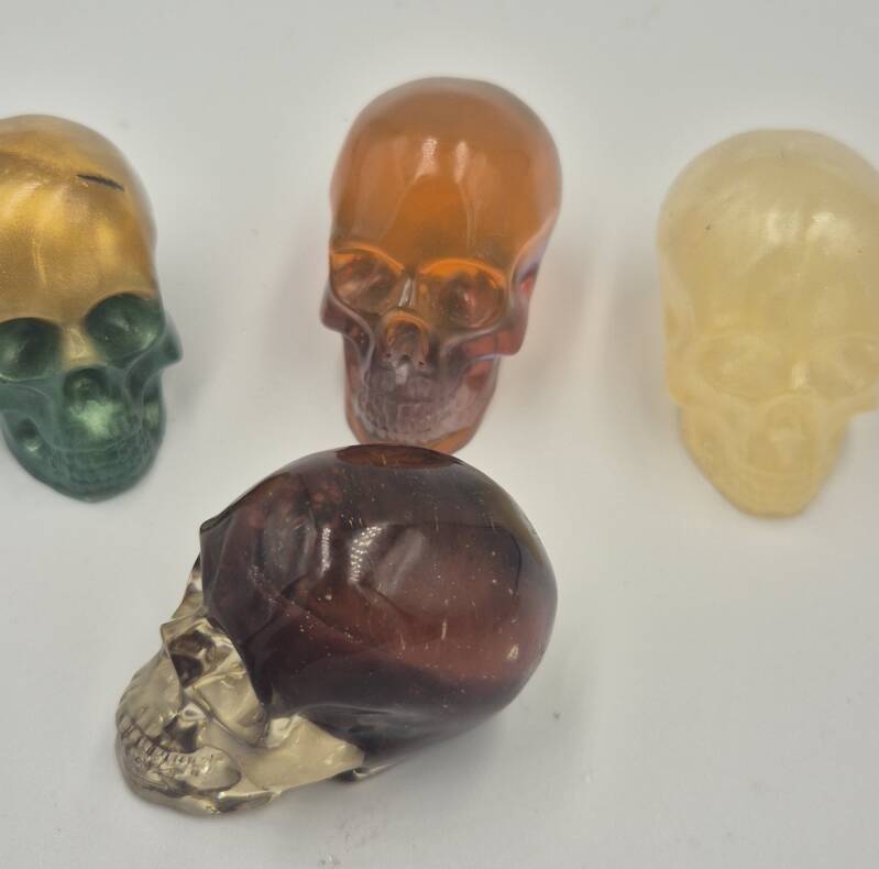Small skulls (made to order)