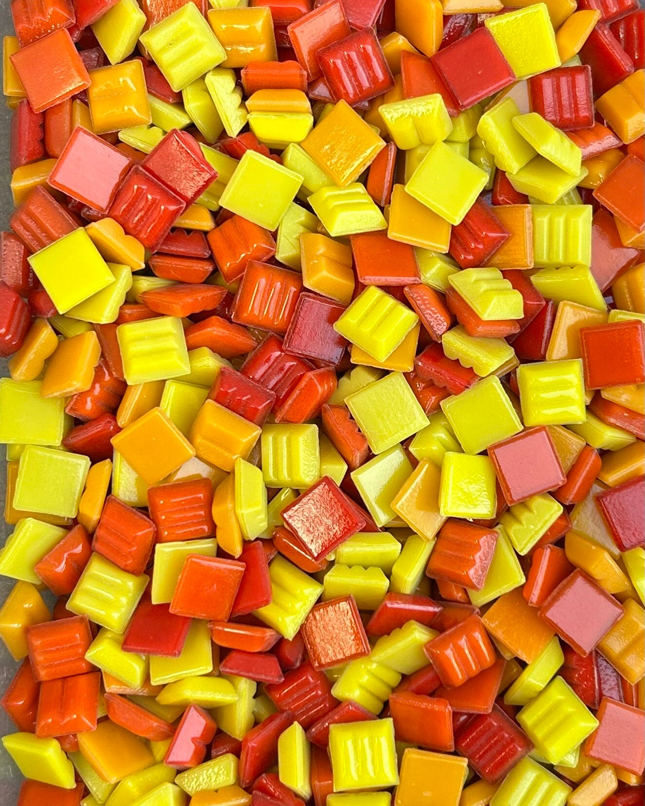 mix van 10 mm rood/oranje/geel  250 gram