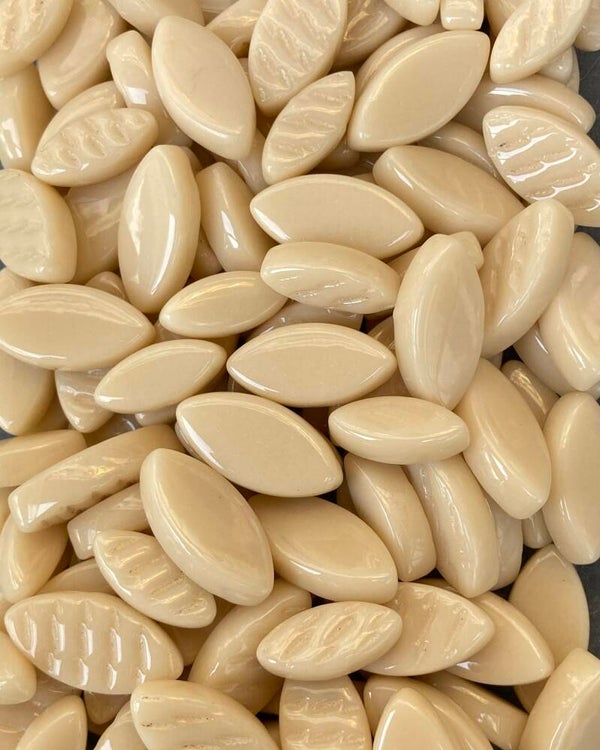 Glas bloemblaadjes Cream 50 gram