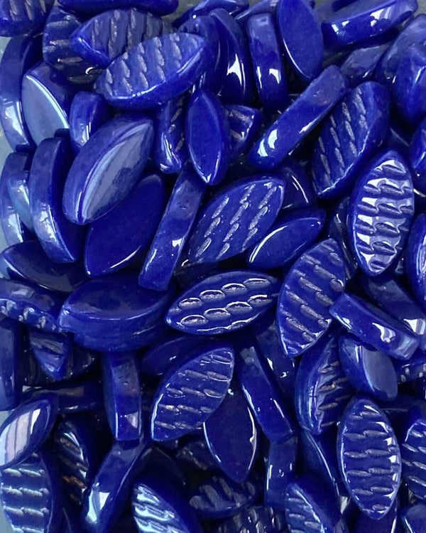 Glas bloemblaadjes Royal Blue 50 gram