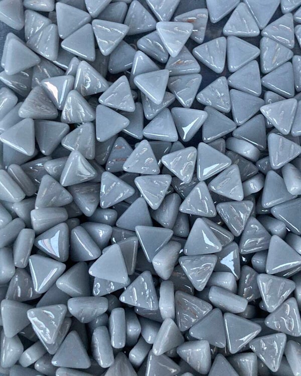 Mini Triangel Mid Grey 50 gram