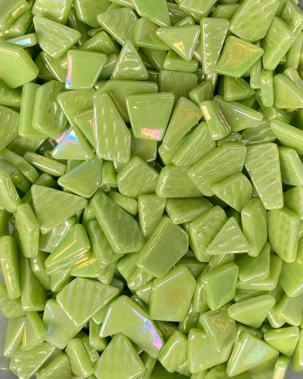 Snippets Acid Green iridised 100 gram