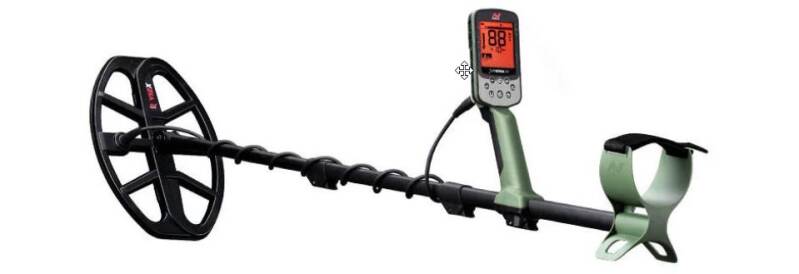 Détecteur de métaux Minelab X-Terra Pro avec écran LCD  et son disque
