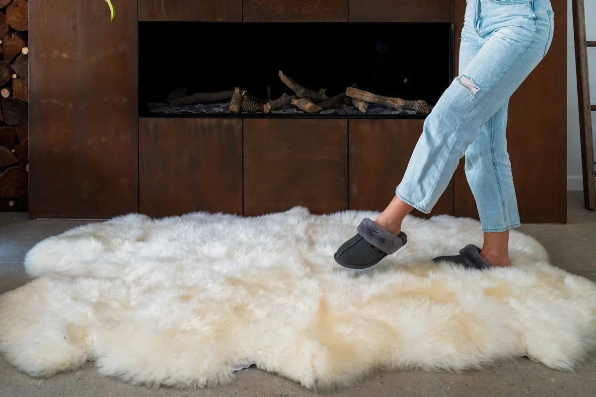 Oct Sheepskin Rug