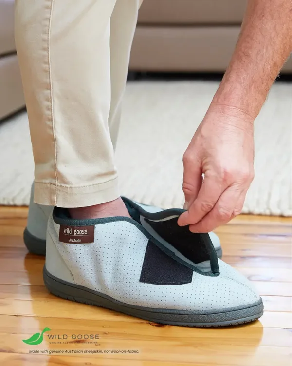 Wrap around Medical boot