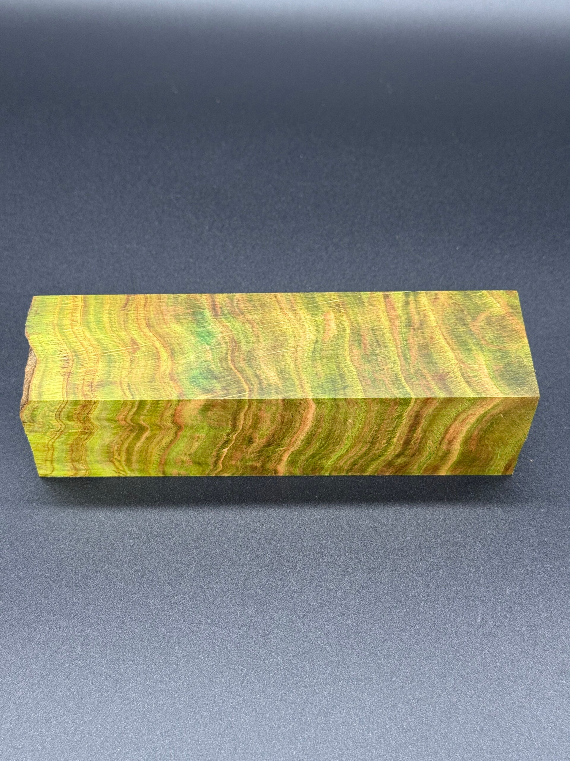 Kantel Eiche Wurzel grün stabilisiert 136mm x 37mm x 37mm #27