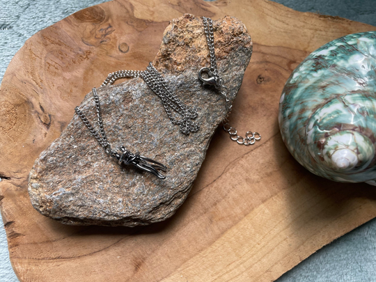 Ketting Knuffelende Mensen ‘Liefde’