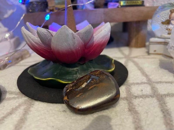 Boulder Opaal Trommelsteen