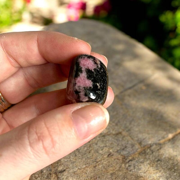 Rhodoniet Trommelsteen