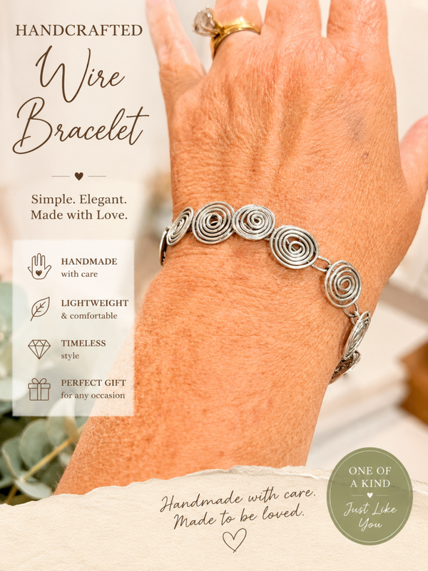 Timeless spiral bracelet