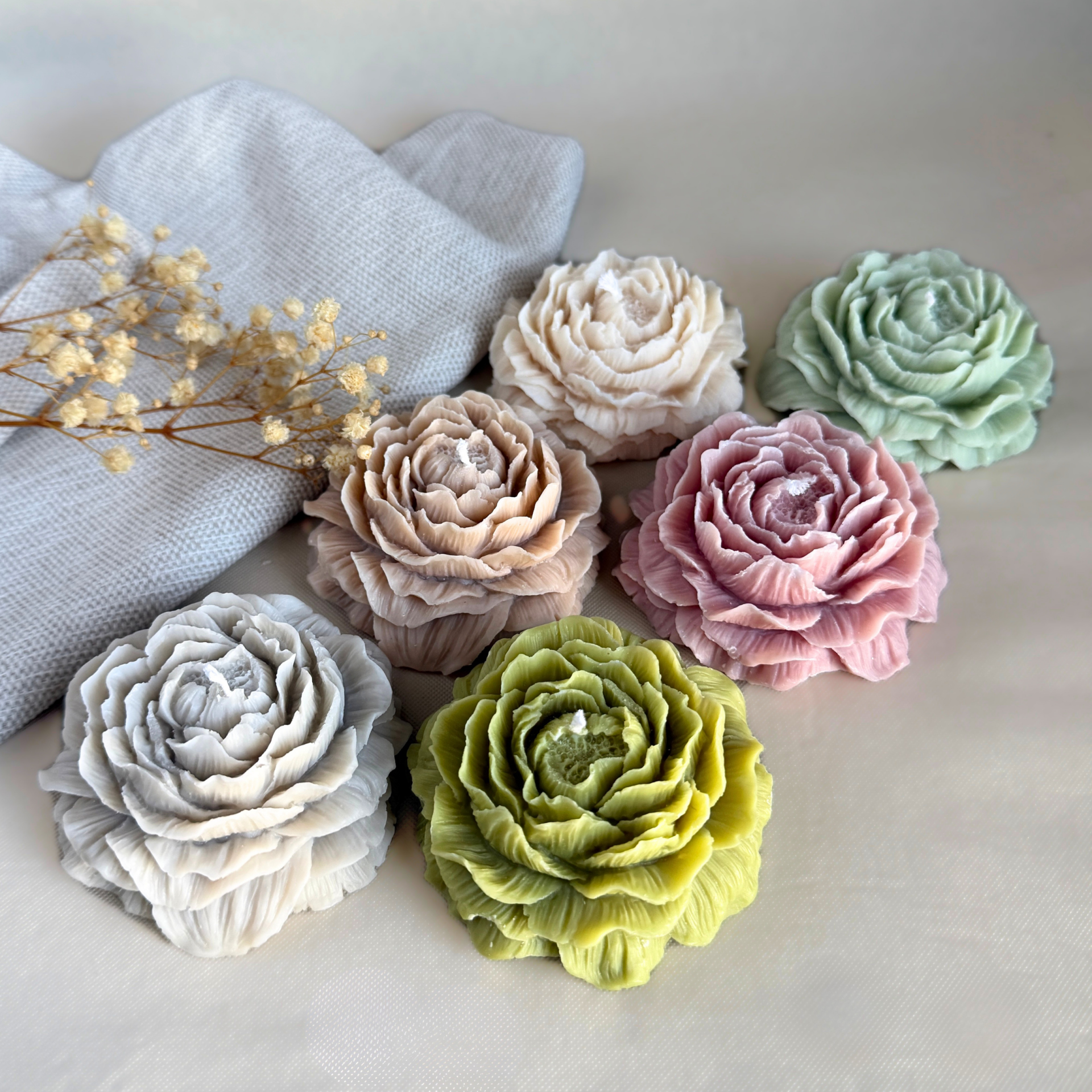 Pioenroos kaars, decoratieve bloemkaars