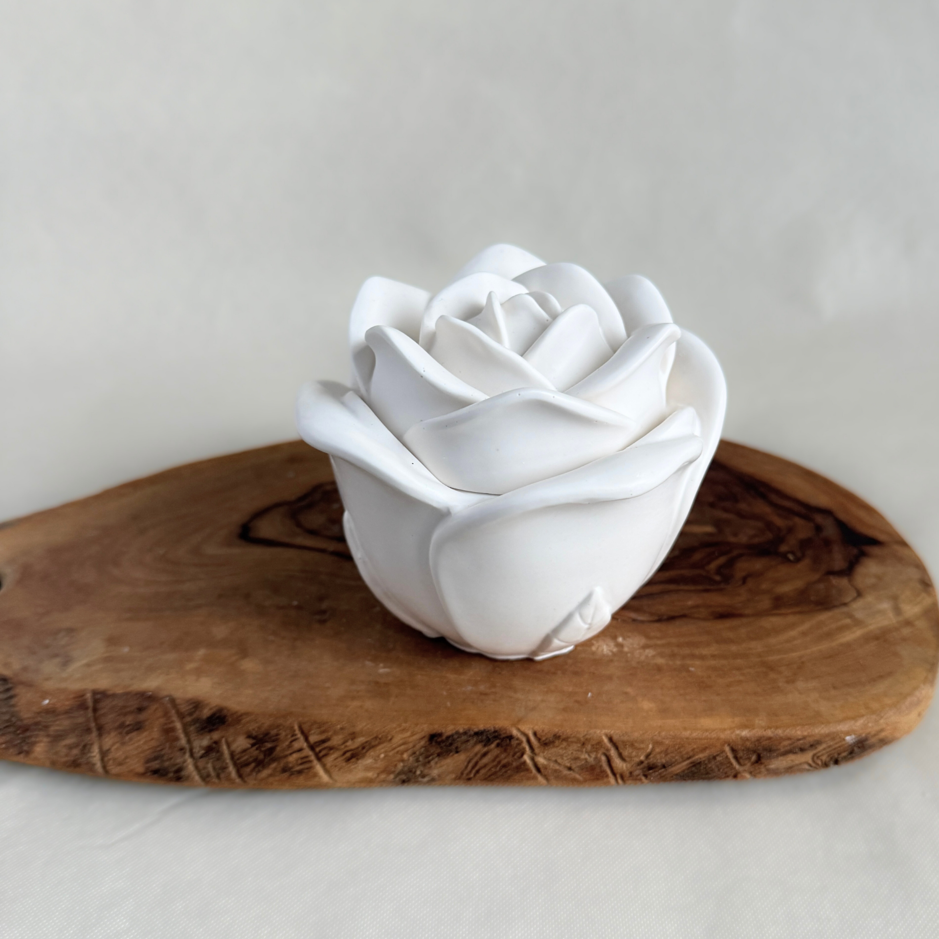 Geurkaars, sojawas,  roosvormige pot, verschillende geuren