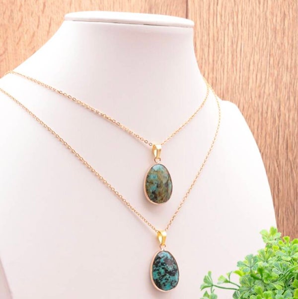 Pendentif serti ovale ( choix par défilement )