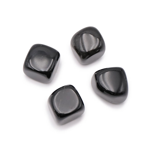 Cube d'obsidienne noire