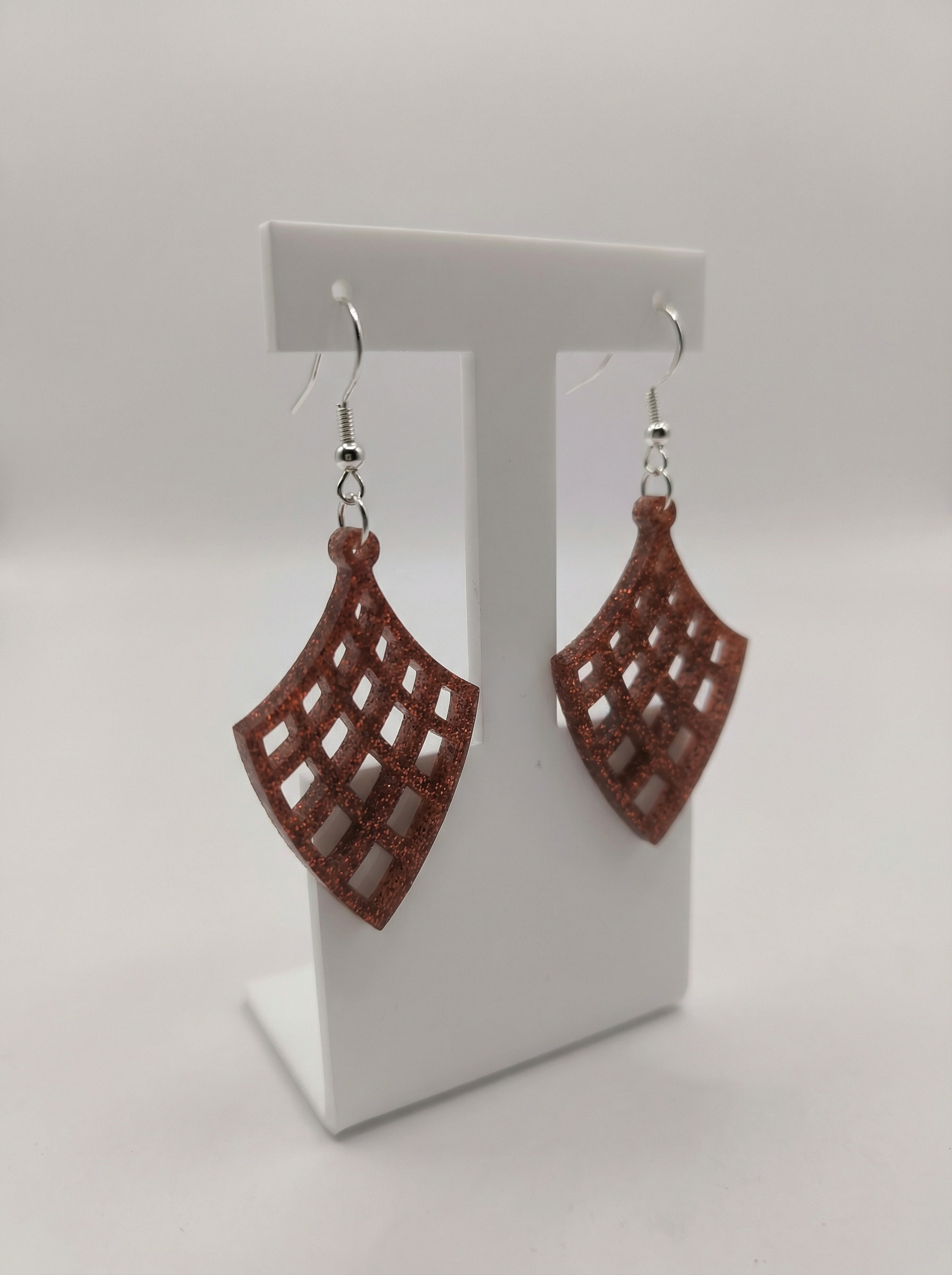 Boucles d'oreilles en plexiglas pailleté "Losanges"