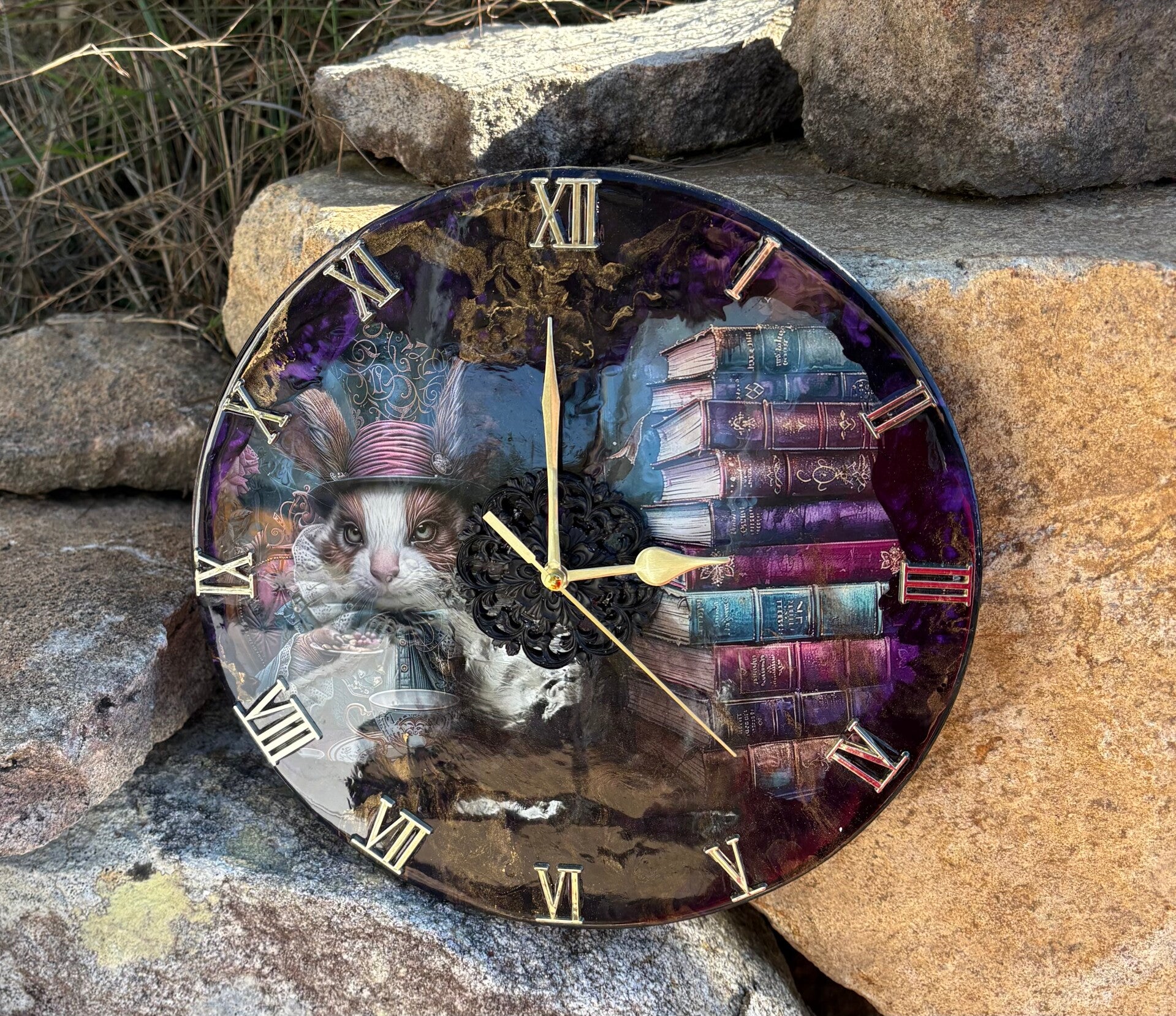 Beautiful Alice in wonderland theme clock